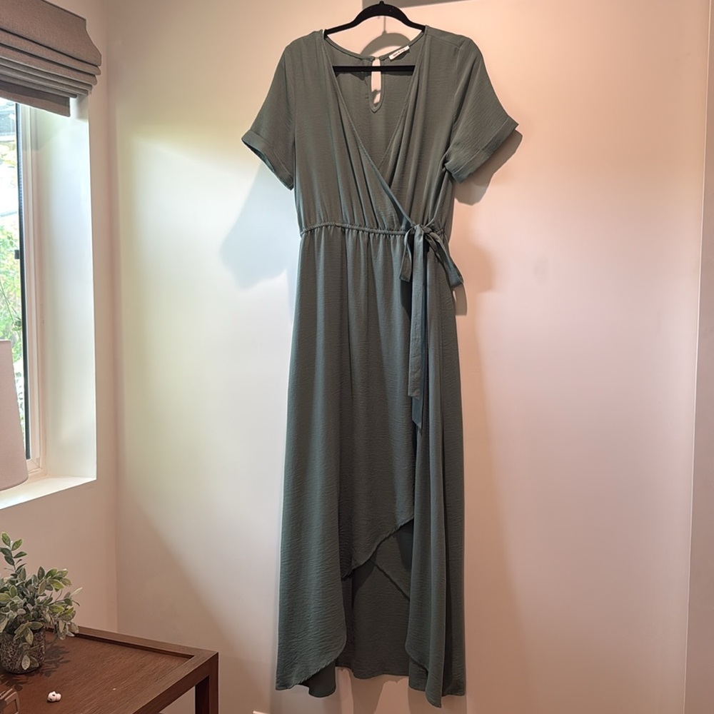 Elegant Sage Green Wrap Maxi Dress Bump Friendly M